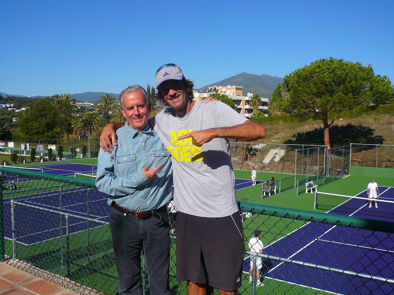 Universal Sport's Chief Engineer Miguel with one very happy owner!
